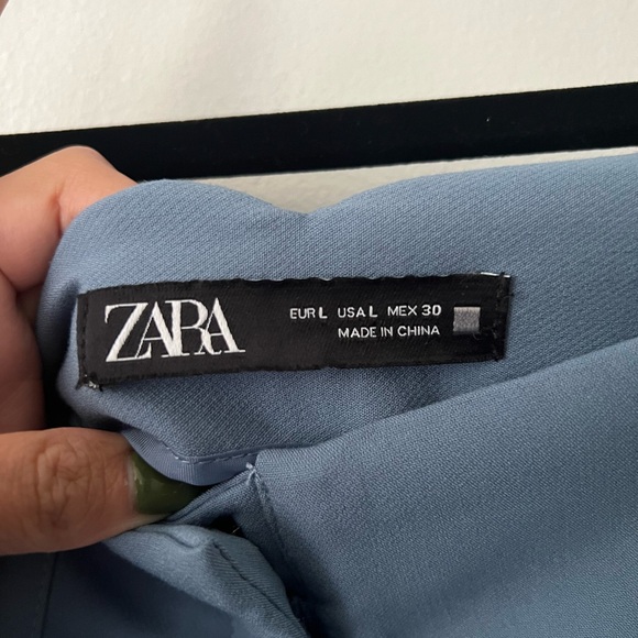 Zara women’s High Waisted Pants size large - Picture 4 of 4